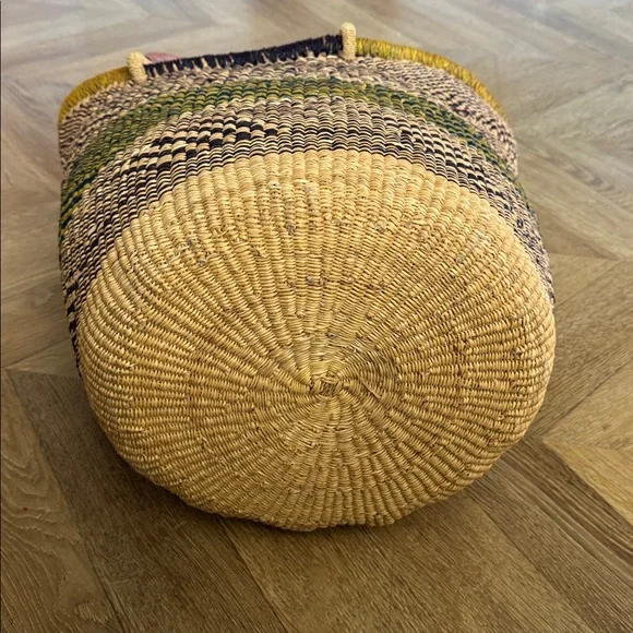 Hand Woven Raffia Natural Fiber Tote with Leather Strap, 'Supper Basket' - Picture 6 of 13